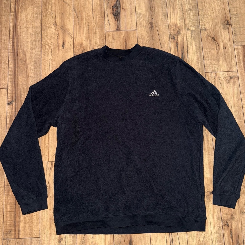 Black adidas crewneck